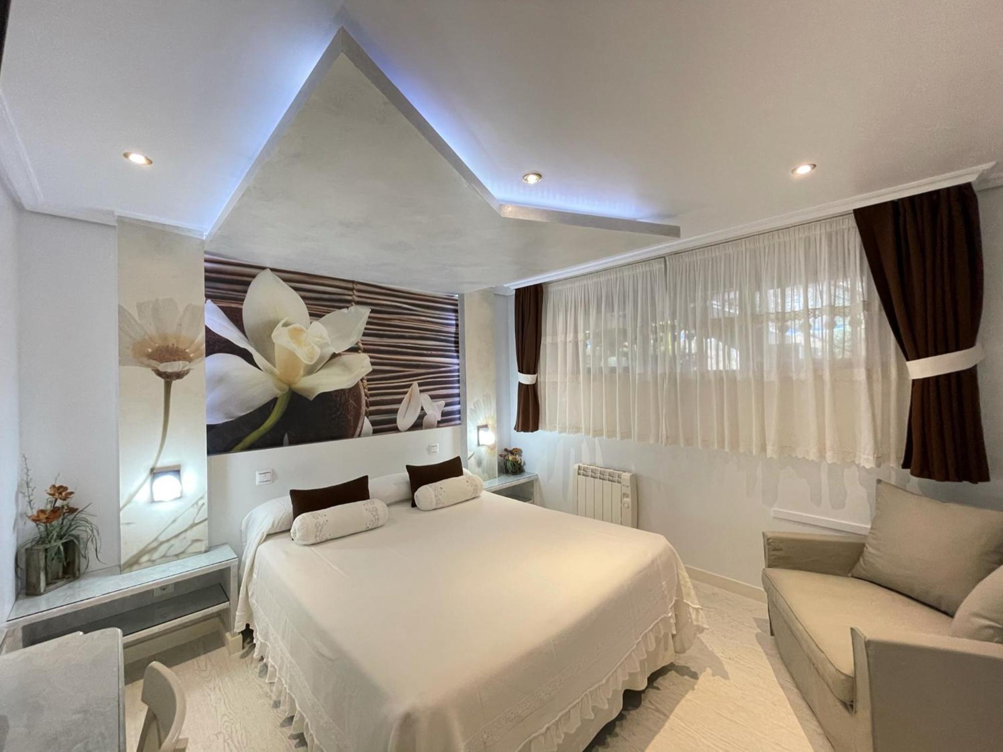 El Jardin Hotell Soto de la Marina Exteriör bild