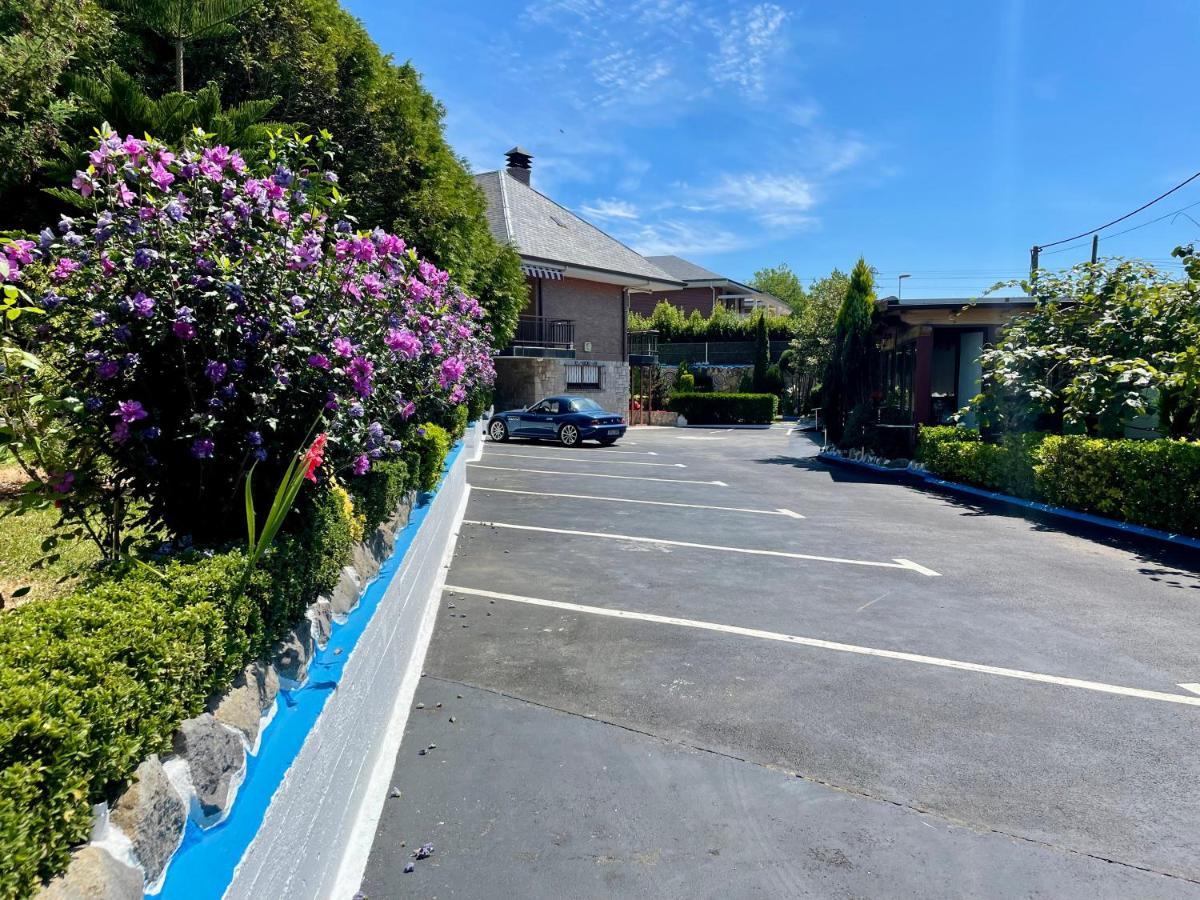 El Jardin Hotell Soto de la Marina Exteriör bild