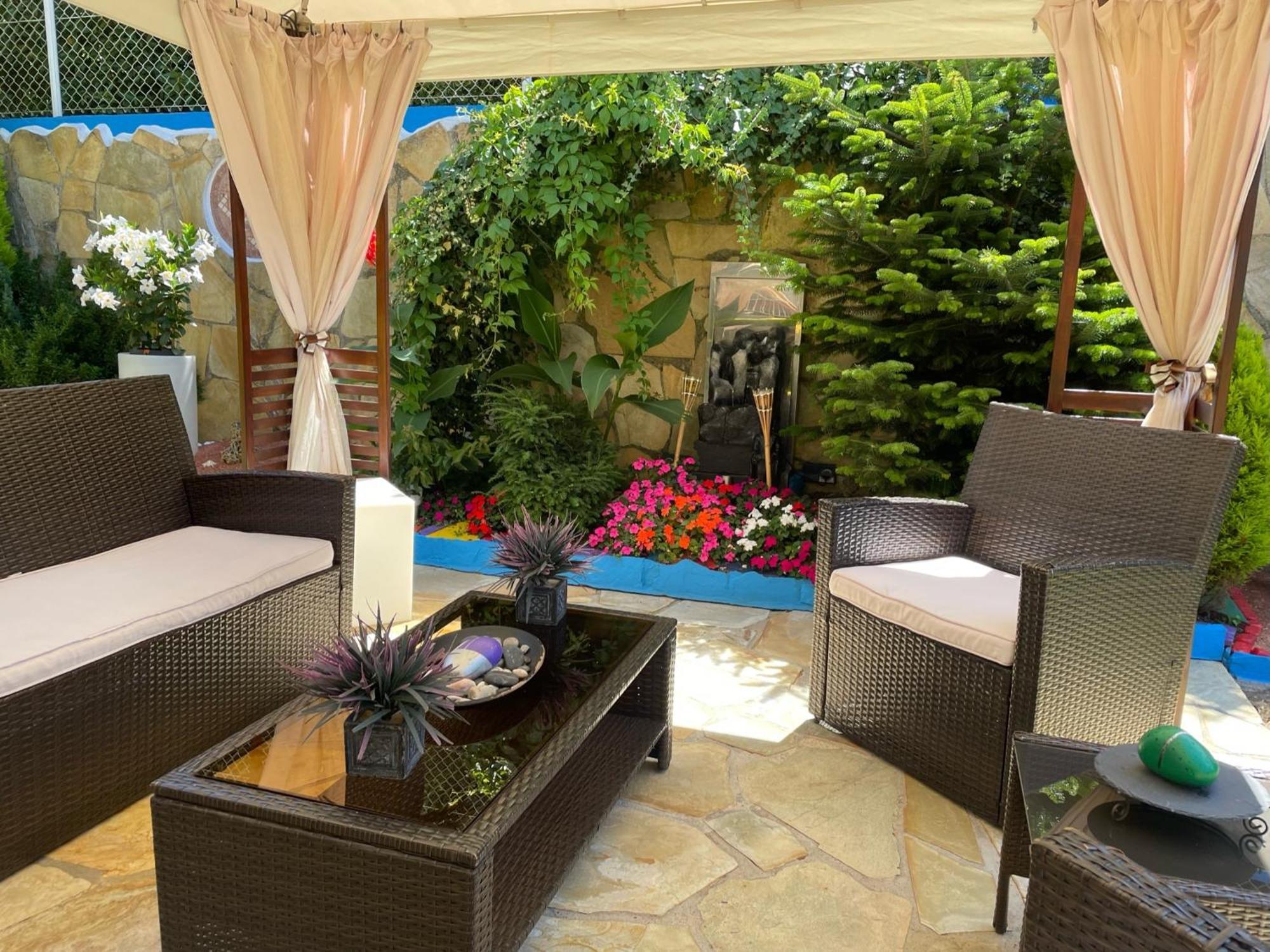 El Jardin Hotell Soto de la Marina Exteriör bild