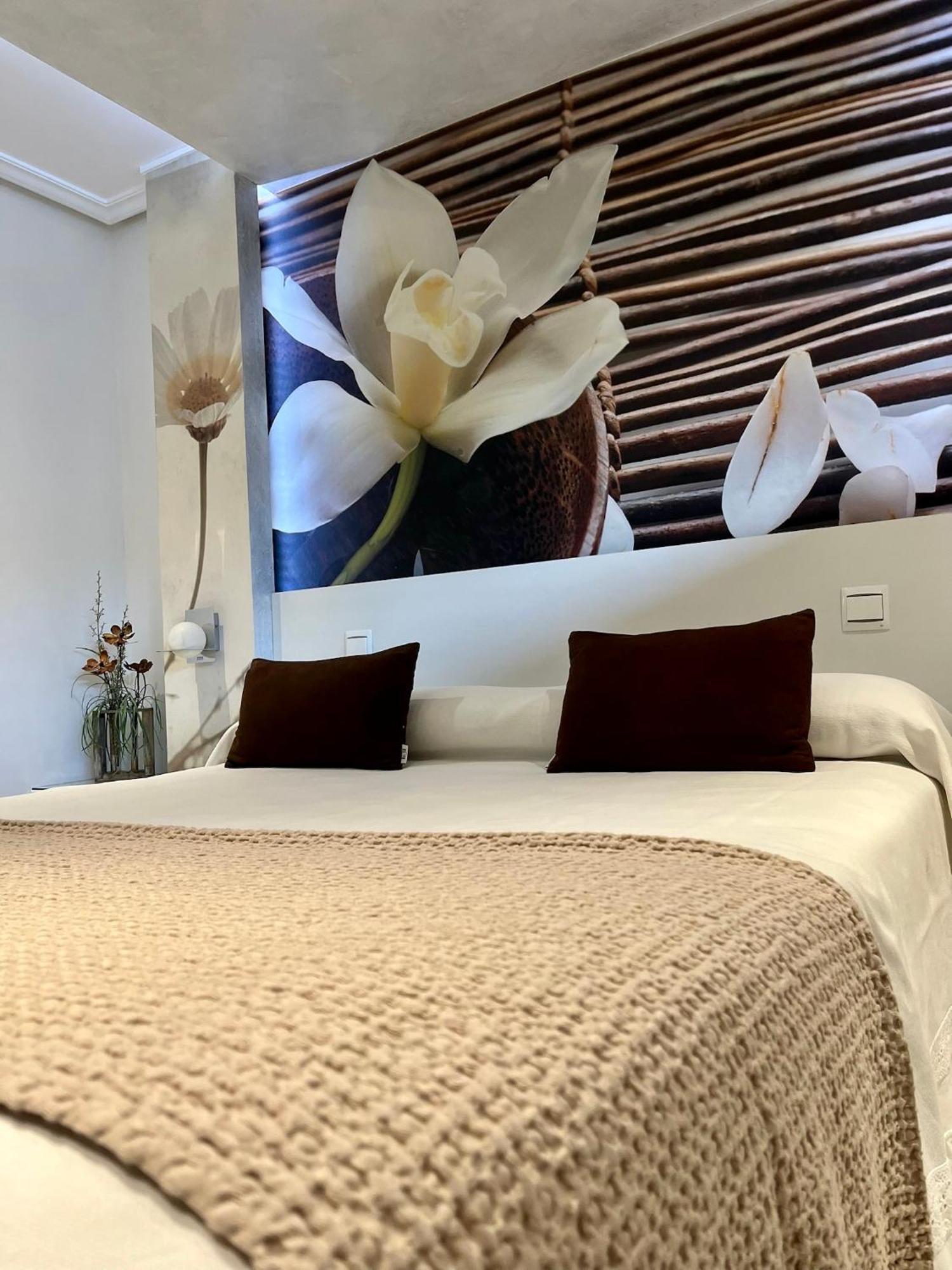 El Jardin Hotell Soto de la Marina Exteriör bild